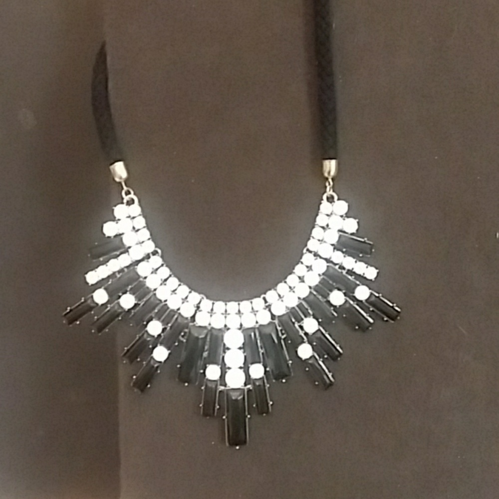 Statement necklace